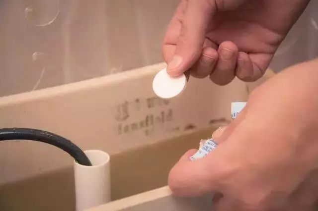 廁所這樣打掃最聰明，又快又省事，愛干凈的女人必看！