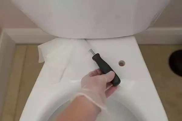 廁所這樣打掃最聰明，又快又省事，愛干凈的女人必看！