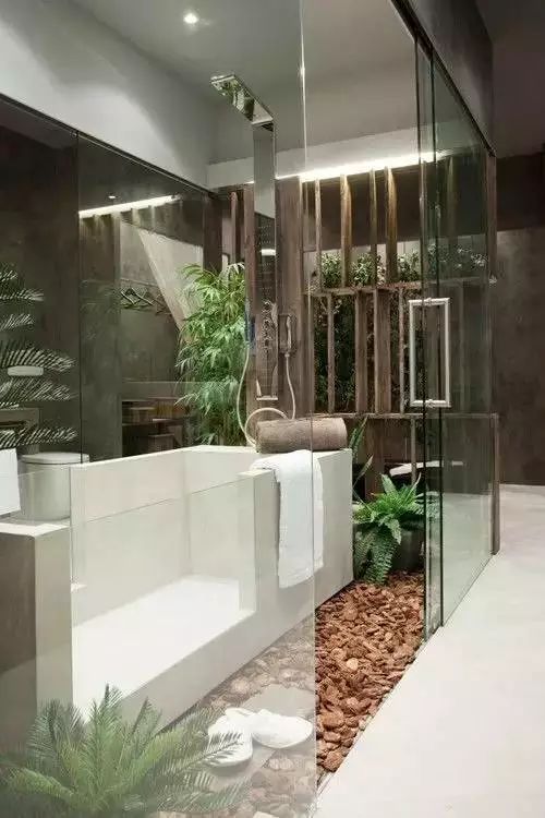 衛(wèi)生間也可以像花園一樣生機(jī)盎然！