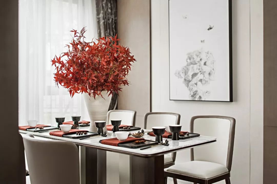 當(dāng)古典撞上潮流，詮釋不一樣的新中式家居美學(xué)。