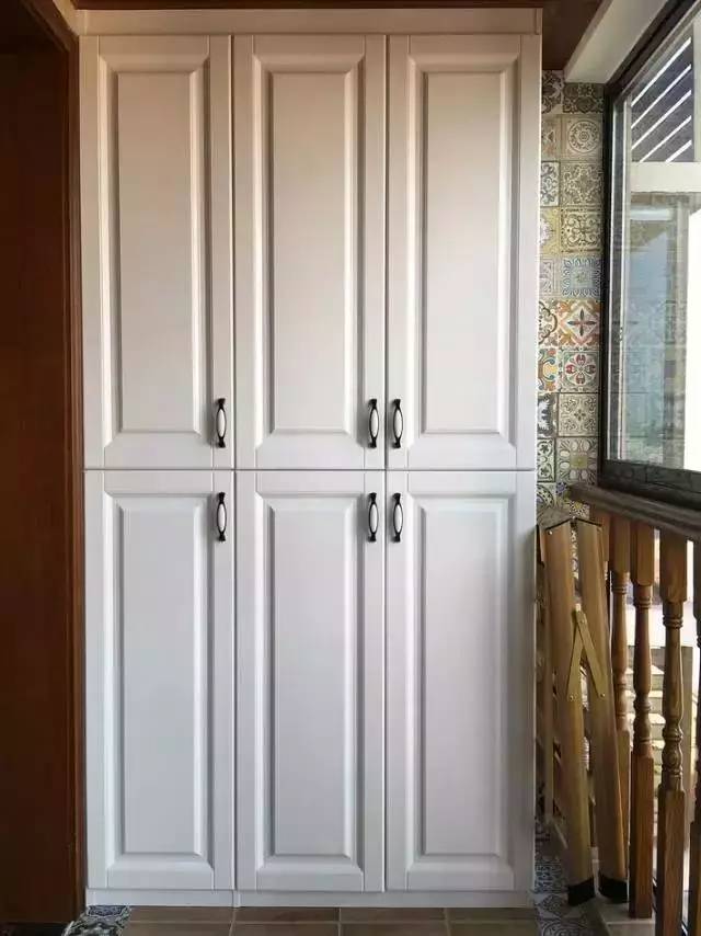 陽臺上做個地柜，好看又實用
