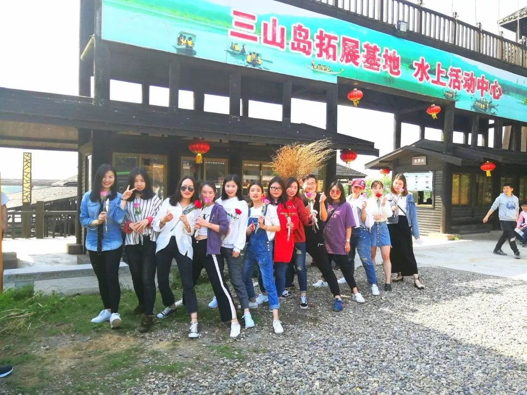 【我們·清風(fēng)】行走山水間，我們?cè)诼飞?，不?fù)好時(shí)光！