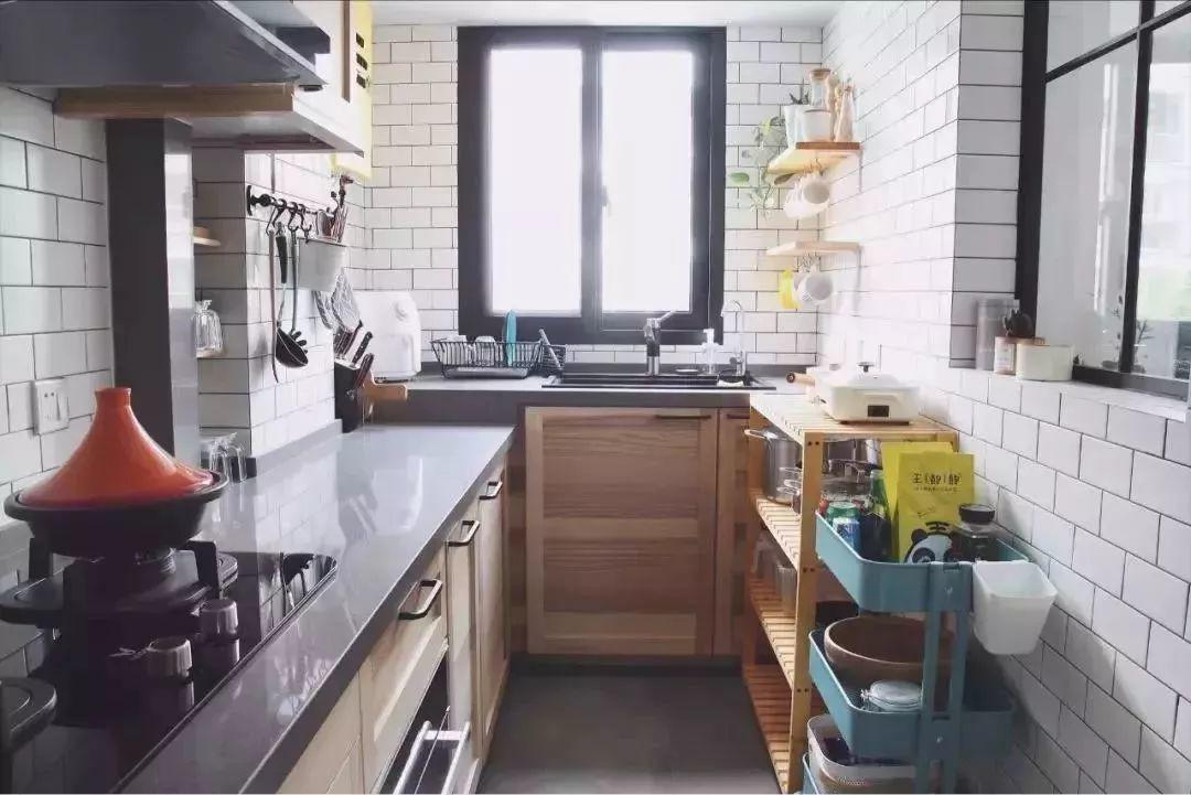 廚房高低臺(tái)，新一波流行趨勢。