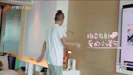 家裝小課堂|改變空間感的隱藏門設計，讓家充滿神秘！