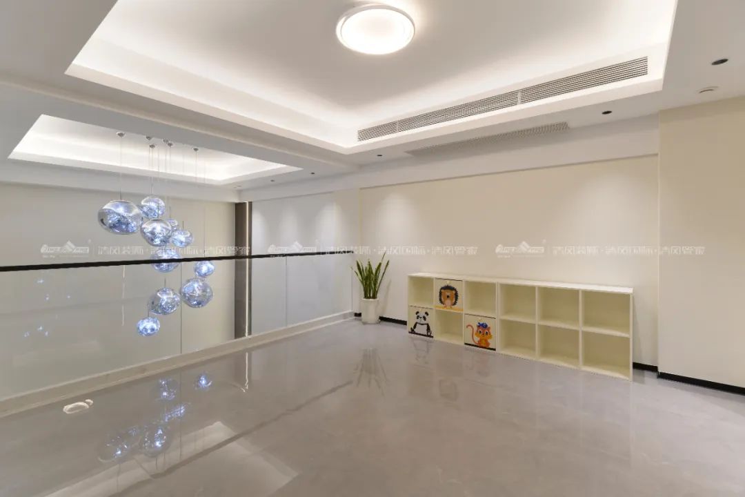賞·析|260㎡現(xiàn)代簡約，譜寫家的多種生活方式