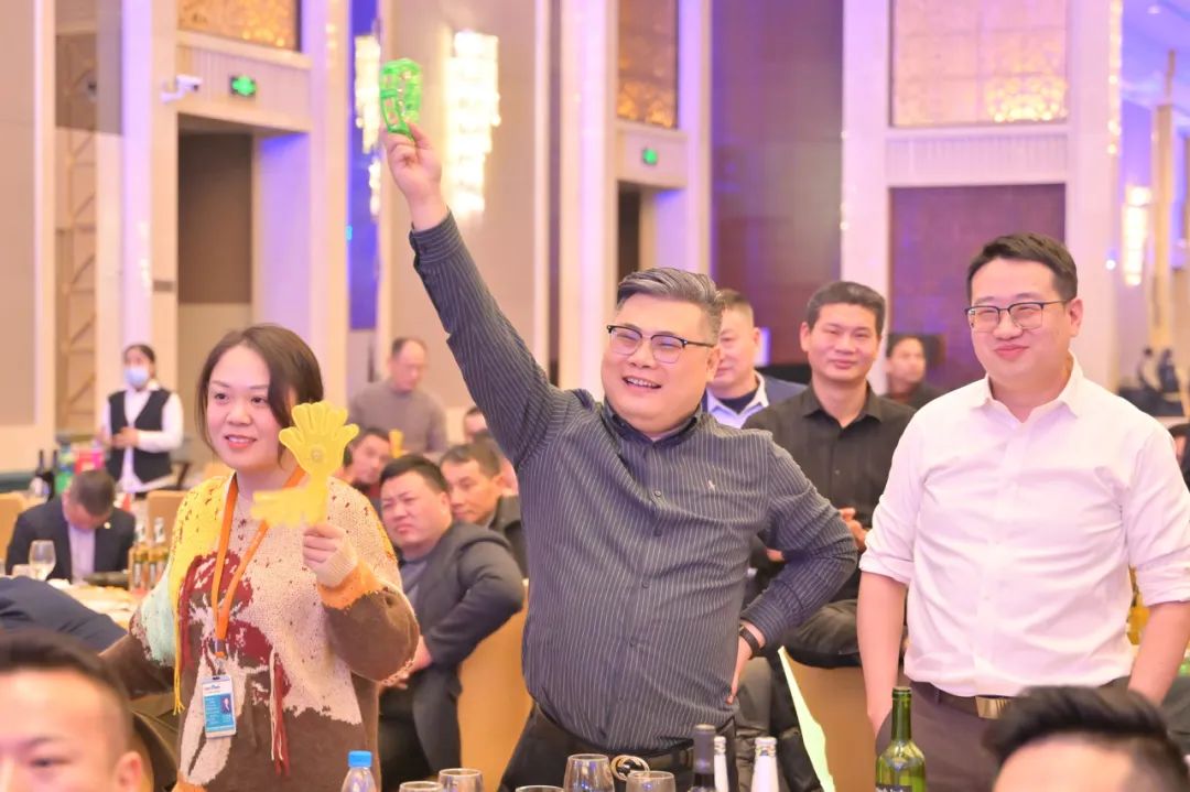 龍騰年·秉初心·創(chuàng)未來|清風(fēng)裝飾25周年主題年會(huì)圓滿成功！