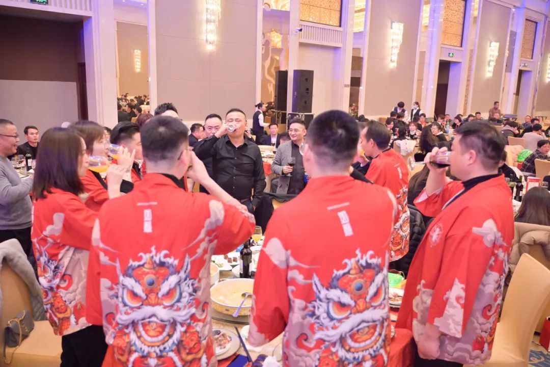 龍騰年·秉初心·創(chuàng)未來|清風(fēng)裝飾25周年主題年會(huì)圓滿成功！