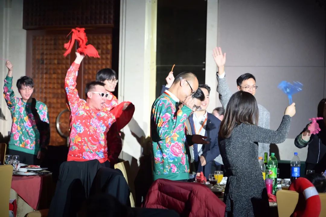 龍騰年·秉初心·創(chuàng)未來|清風(fēng)裝飾25周年主題年會(huì)圓滿成功！
