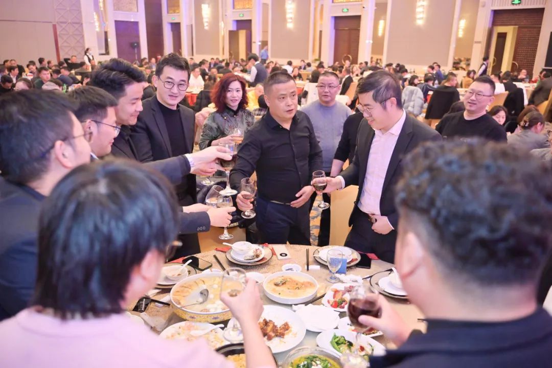 龍騰年·秉初心·創(chuàng)未來|清風(fēng)裝飾25周年主題年會(huì)圓滿成功！