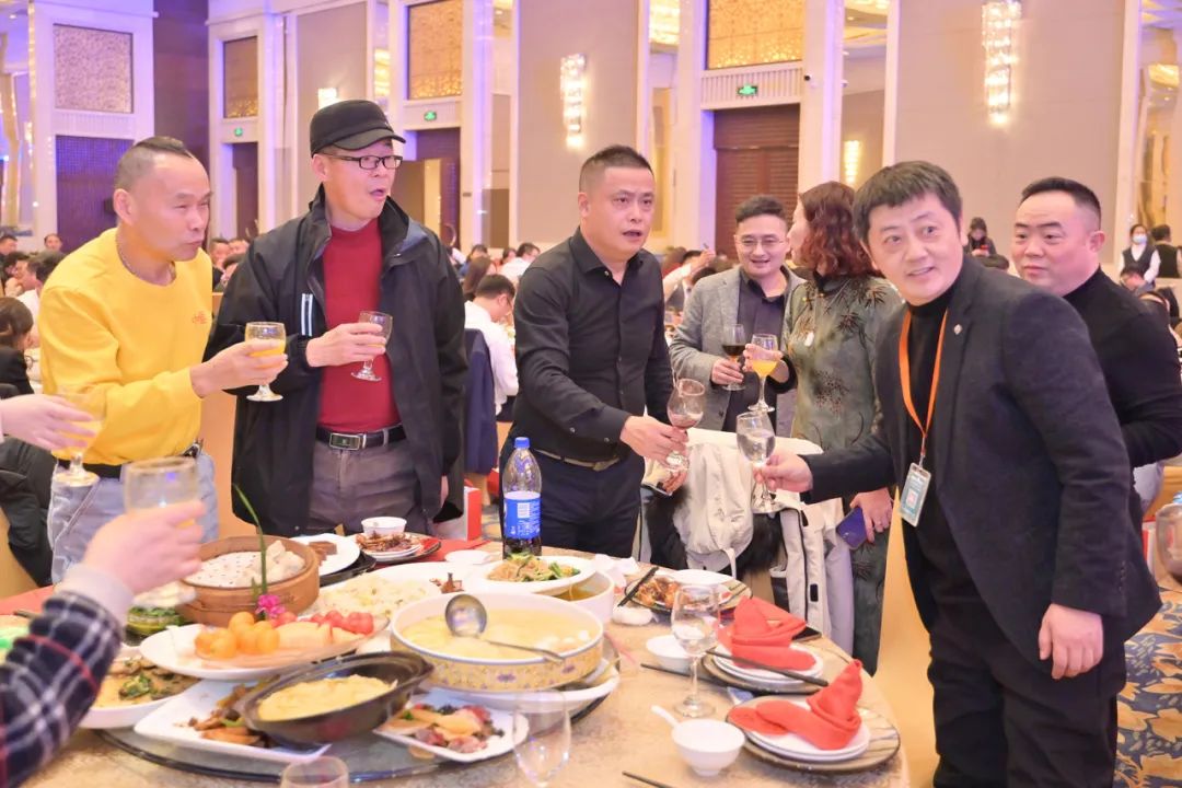 龍騰年·秉初心·創(chuàng)未來|清風(fēng)裝飾25周年主題年會(huì)圓滿成功！