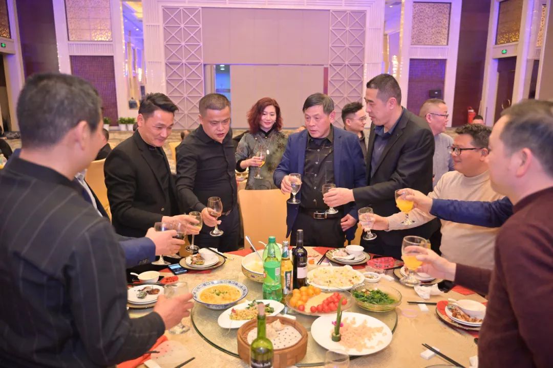 龍騰年·秉初心·創(chuàng)未來|清風(fēng)裝飾25周年主題年會(huì)圓滿成功！