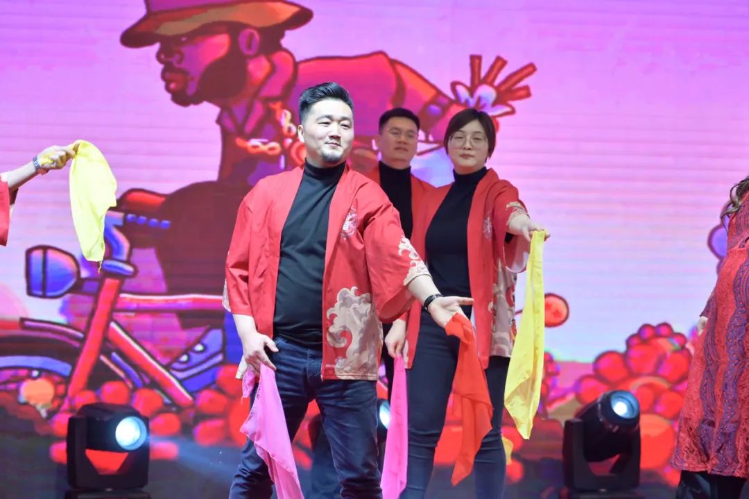 龍騰年·秉初心·創(chuàng)未來|清風(fēng)裝飾25周年主題年會(huì)圓滿成功！
